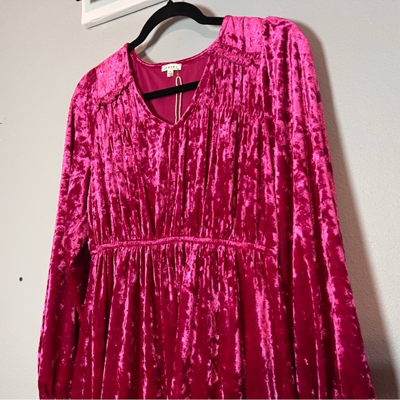 Jodifl Crushed Velvet Mini Dress Size Small Pink Long Sleeve V-Neck NWT - Picture 3 of 13